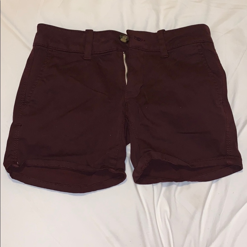 American eagle burgundy/plum stretchy shorts